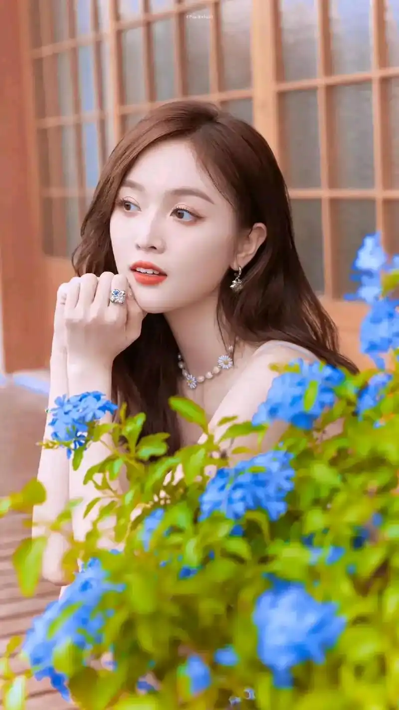 甜美少女吴宣仪高清美照,身材逆天,颜值超好