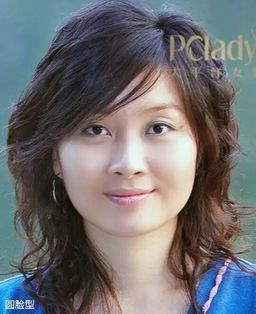 这个女孩属于什么脸型?