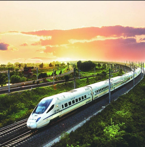 答:8节的1~2亿16节的2~3亿一列高铁能坐多少人答:通常是8节,最多每节