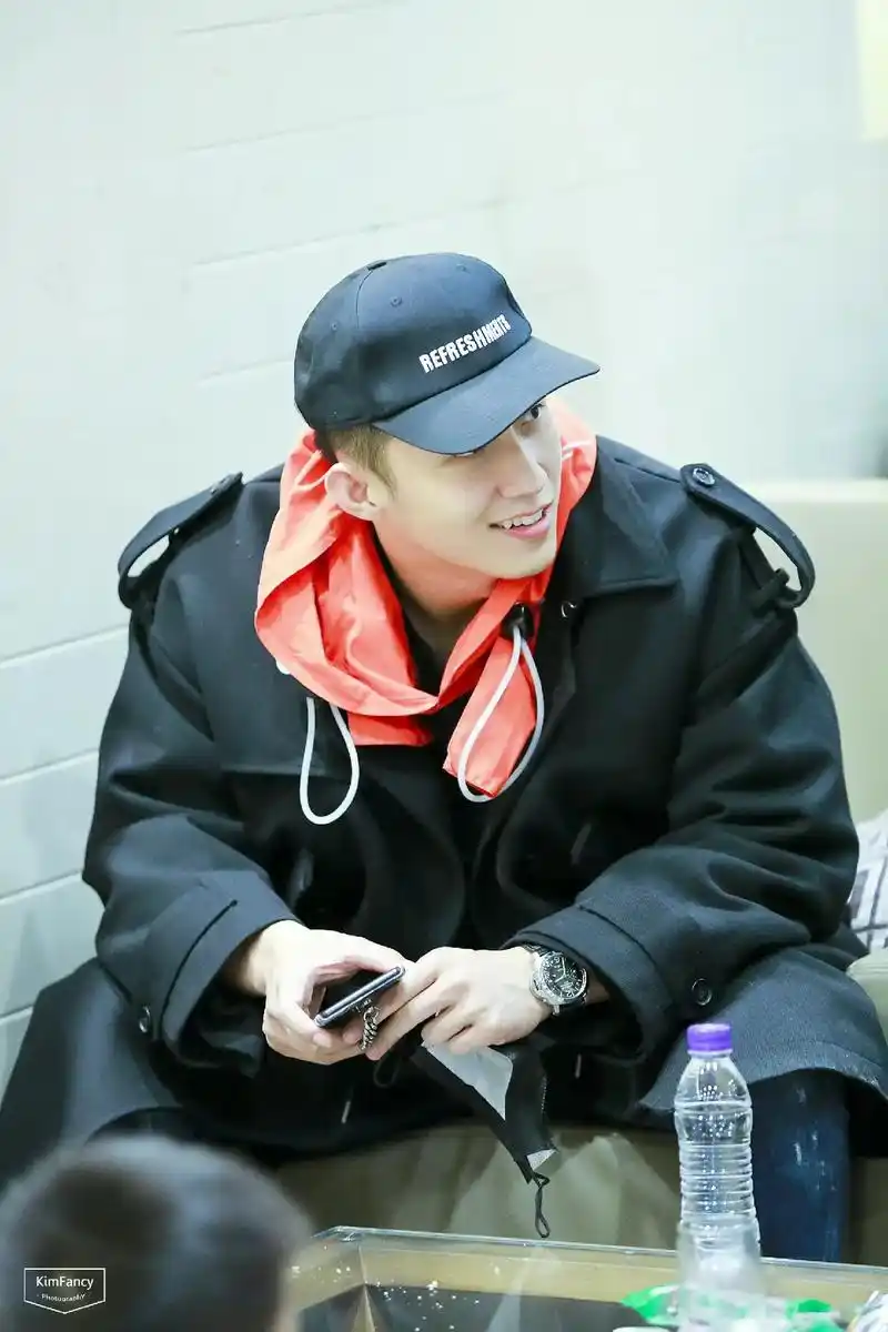 黄景瑜.哥,你听见了吗?你可以谈恋爱,可以结婚,可以…但是千 - 抖音