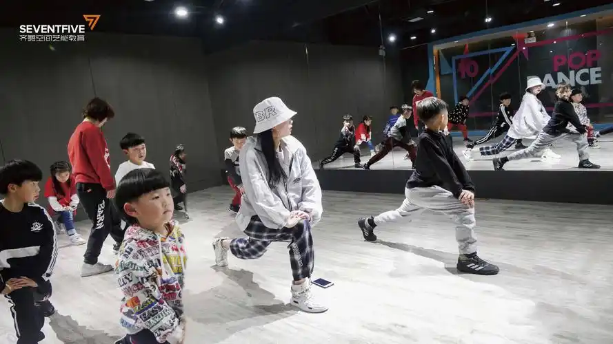 齐舞空间艺能教育ceo陈焯:湖南卫视22年御用品牌,不靠运气靠实力