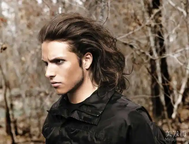 欧美男生发型图片