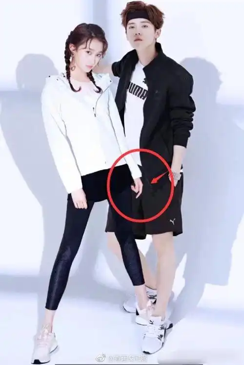 鹿晗关晓彤"新年写真"曝光,谁注意手的位置?网友:真大胆啊!