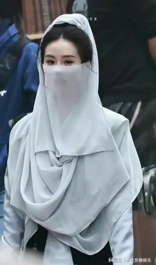 诗诗在一念关山的面纱白衣果然是大美女清冷气质真的好绝