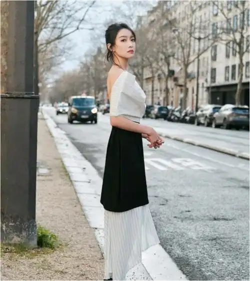 lv红毯审美塌方,像农村模特大赛,lisa妆好脏|宋茜|周冬雨|刘亦菲|lisa