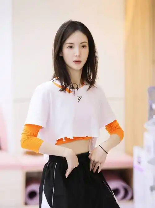 "浪姐"金晨:一个被恋情掩盖光芒的姐姐_实力_孟佳_绯闻