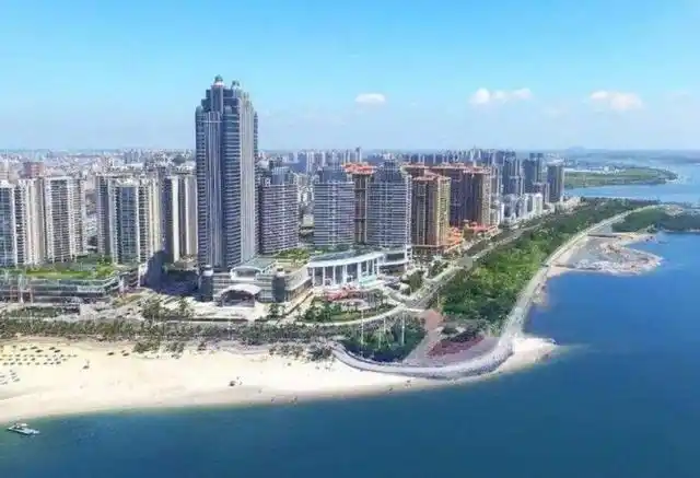 请欣赏茂名海滨城市美景