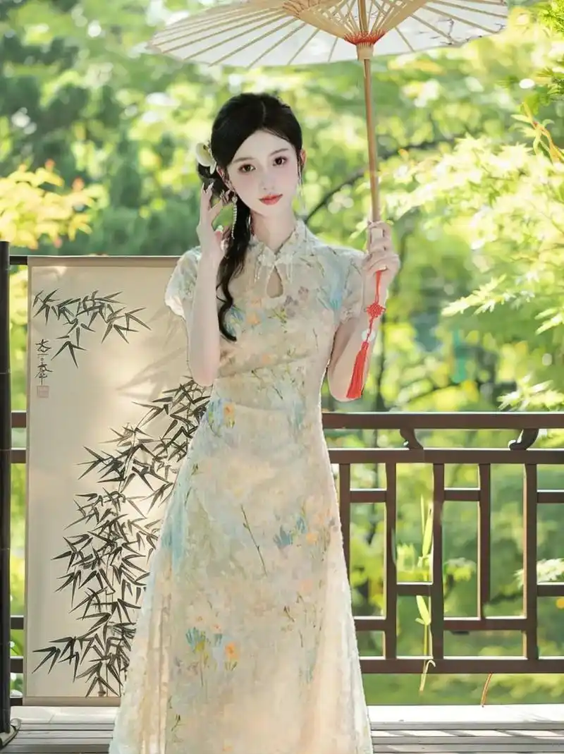 这款新中式国风复古碎花旗袍连衣裙真的是美到我心尖儿上!