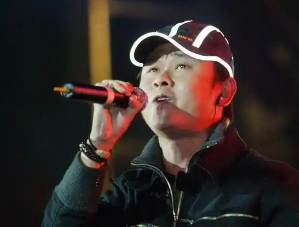 嘿,亲们!今天来聊聊炙手可热的华语乐坛之星——刀郎!