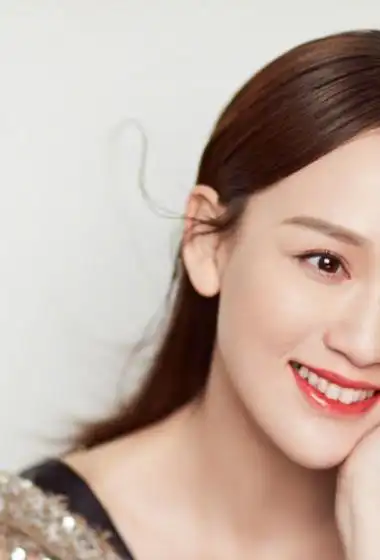 陈乔恩最新时尚杂志封面大片46