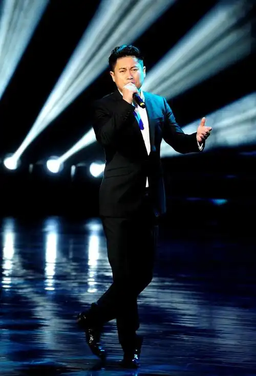 男声独唱《小夜曲》(德语) 演唱:淮梓伦