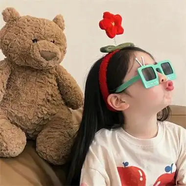 能够使用很长时间的美好小女孩头像 呆萌可爱的女生头像很温馨