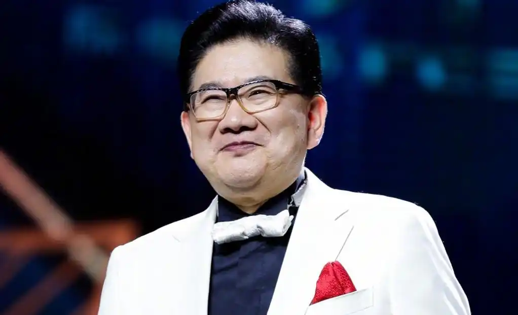 善恶终有报!"八面玲珑"的曹可凡,已活成了一个"笑话"