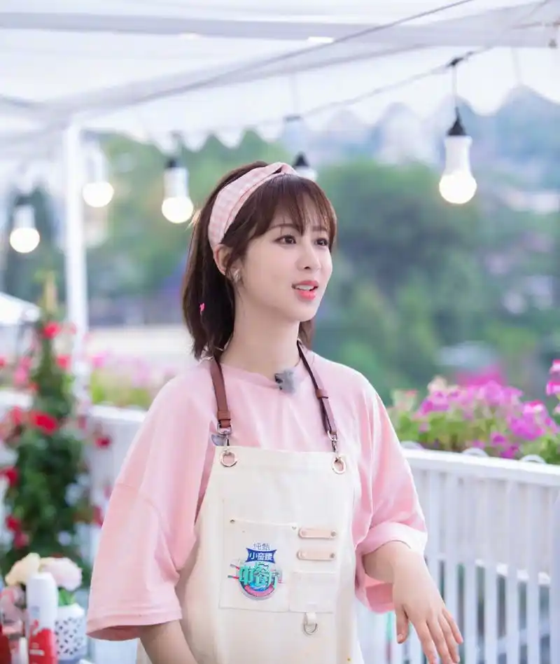 杨紫参加向往的生活大华未回归黄磊瘦了彭彭更胖了