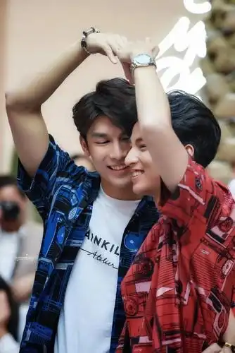 这对cp又营业了,mewgulf超甜日常秀恩爱,快来收藏一波!