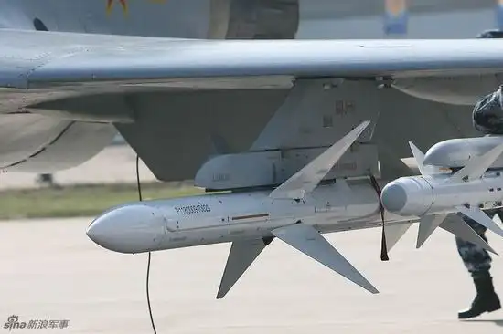 悲剧的国产版本麻雀霹雳11半主动雷达制导空空导弹,成功之时就是死亡