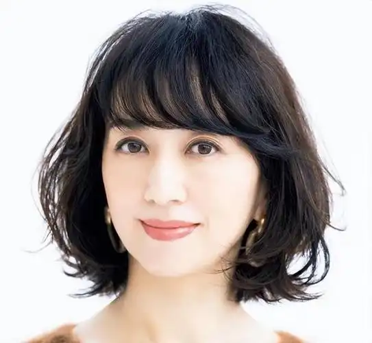 女人上了年纪这3种阿姨发型尽量别留显老不说还没气质