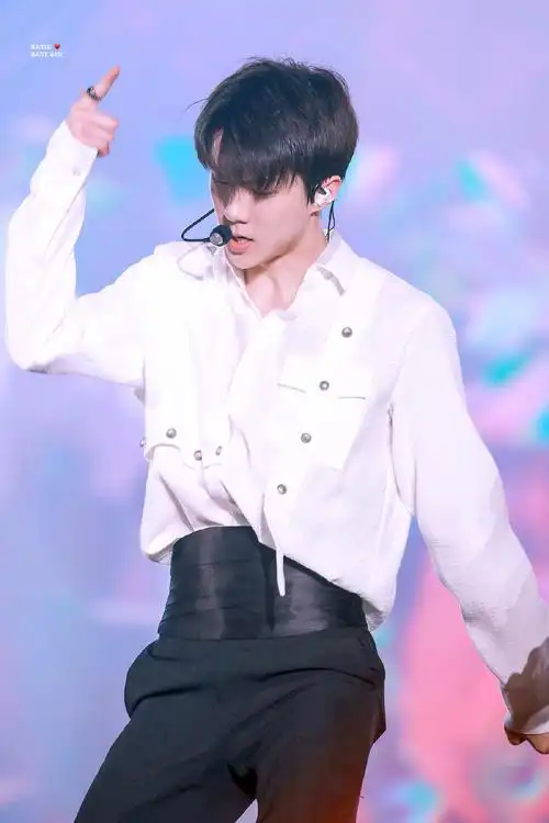 吴世勋束腰合集