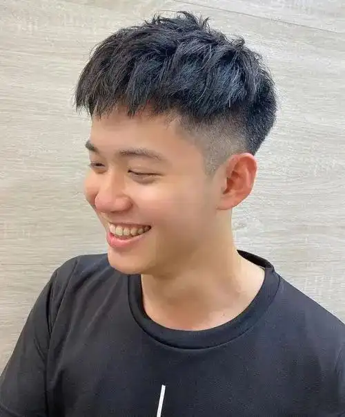 中日韩男人发型有啥不同?日式蓬松,韩式服帖,国人喜欢两边铲青