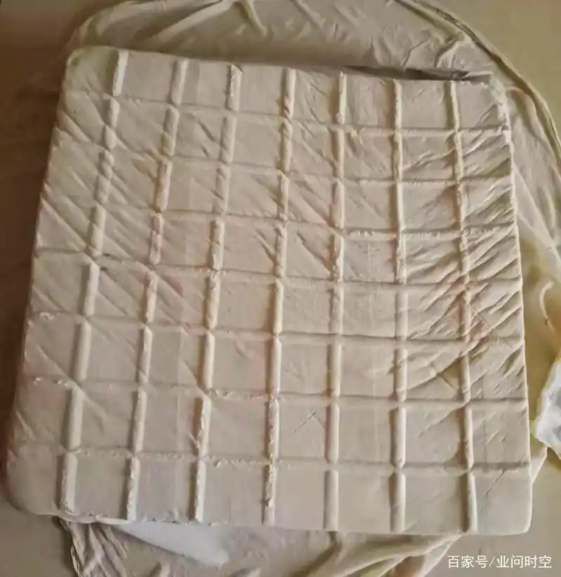 石膏豆腐是如何做成的?