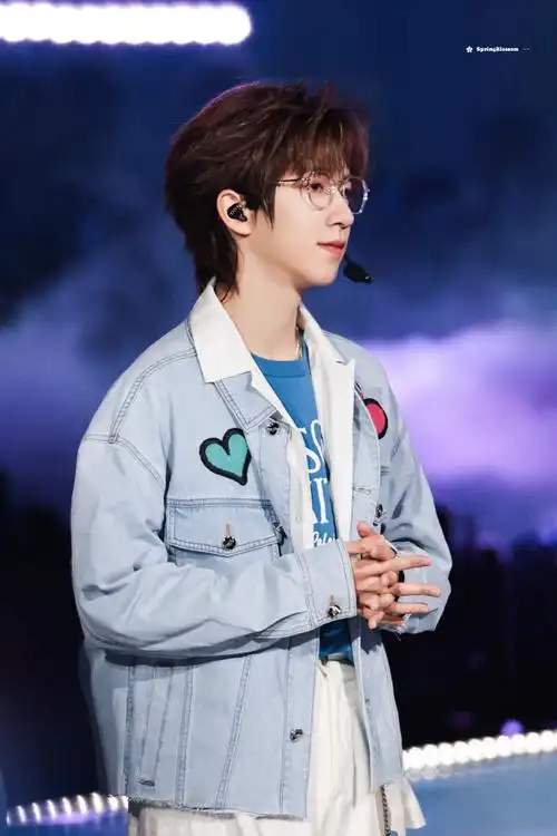 贺峻霖饭撒小天使##贺峻霖中国移动动感地带芒果卡代言人