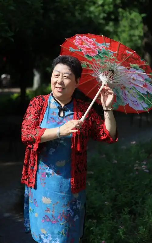 老年旗袍秀 - 美篇