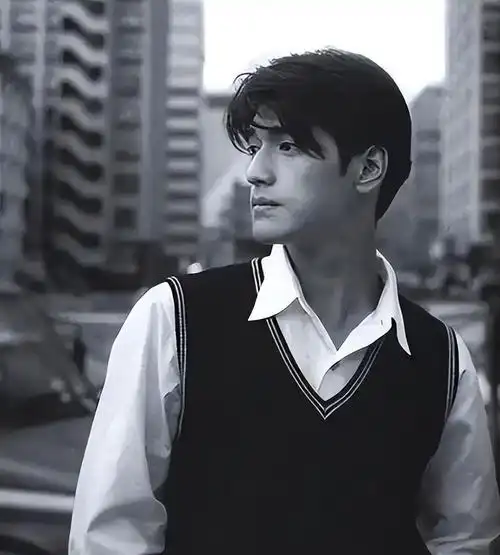 正因为如此,金城武的老爸灵机一动,就想到了"武士"这个名字