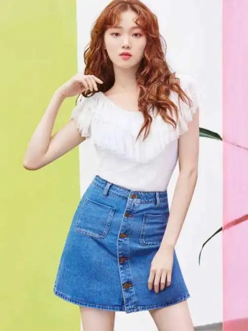 熟悉李圣经的人都知道,她本是模特出身,身材好不是一_圈子-新氧美容