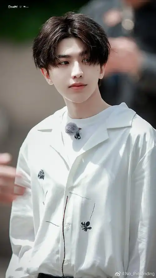 蔡徐坤新专辑迷##蔡徐坤2021个人巡回演唱会