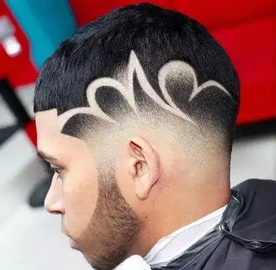 男生短发烫发雕刻发型