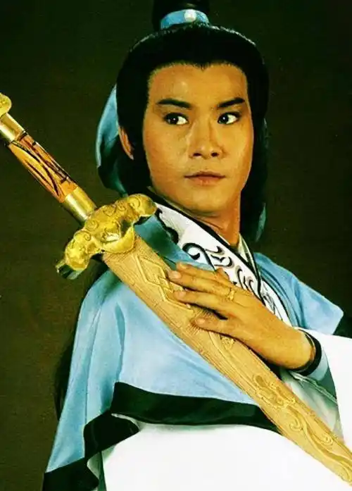 郑少秋:三次婚姻,二婚"肥肥"沈殿霞,婚内不忠诚小17岁官晶华_森森