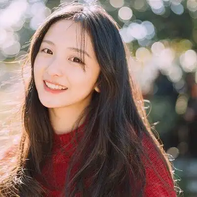笑容甜美灿烂的女生头像