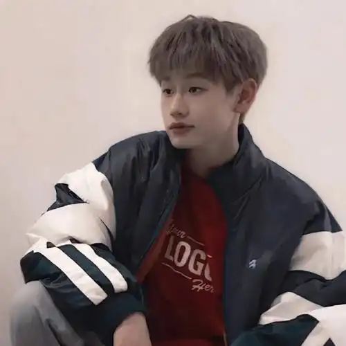 年更壁纸ak刘彰