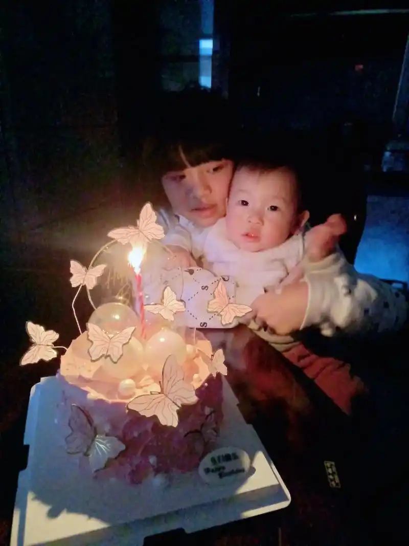 正在播放生日快乐歌