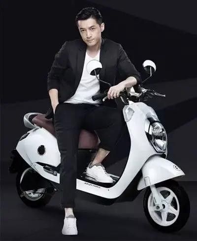 国民男神胡歌成为雅迪新一届形象代言人