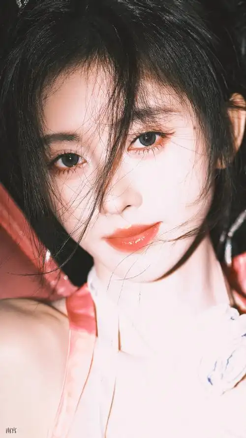 鞠婧祎29岁生贺海报