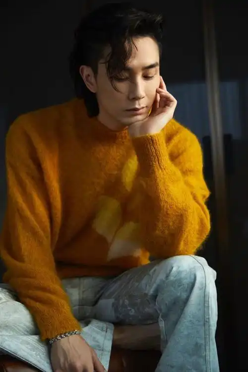 李承铉晒夕阳写真live