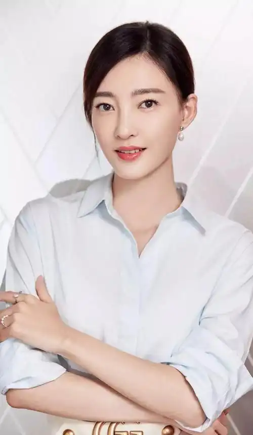 美女明星王丽坤高清写真美图气质卓越容貌精致