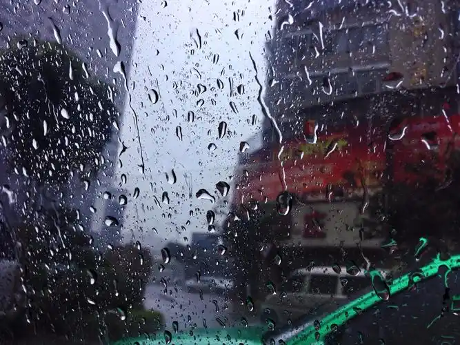 周六开始下雨,直到现在,根本停不下来的节奏.