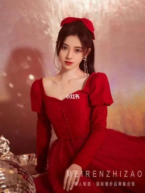 制造99星光99预售款我们的合作品牌设计师很开心能够为@鞠婧祎 第