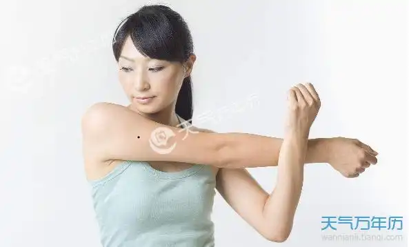 手臂痣相图解大全 手臂有痣代表什么