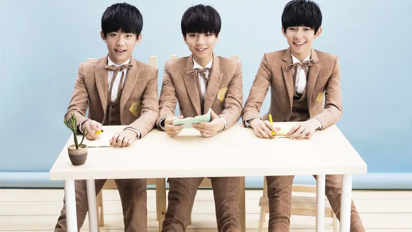 tfboys少年组合高清合照写真图片合集宽屏电脑桌面壁纸第一辑
