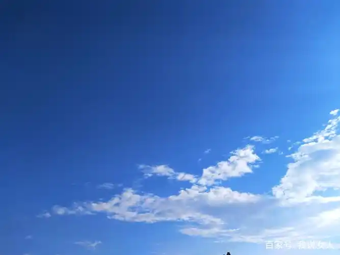 农村大水过后的蓝天,很美