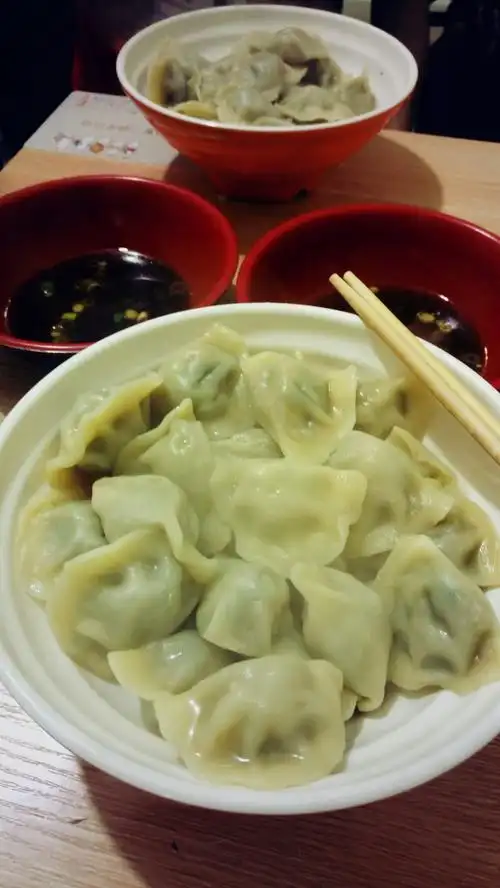 13日晚上的晚餐,这么一大碗饺子,猜猜几元?