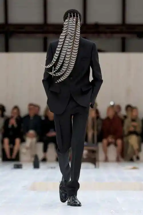 loewe2025春夏男装秀