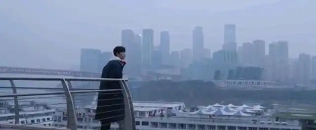 肖战带火"朝天门"!节目后发长文,他心中的重庆好特别_腾讯新闻