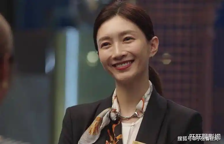 顾佳和梁漫妮,工作上处处精明的她们,为什么会在小事