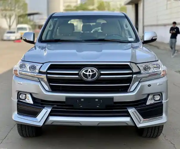 20款丰田兰德酷路泽5700强劲的动