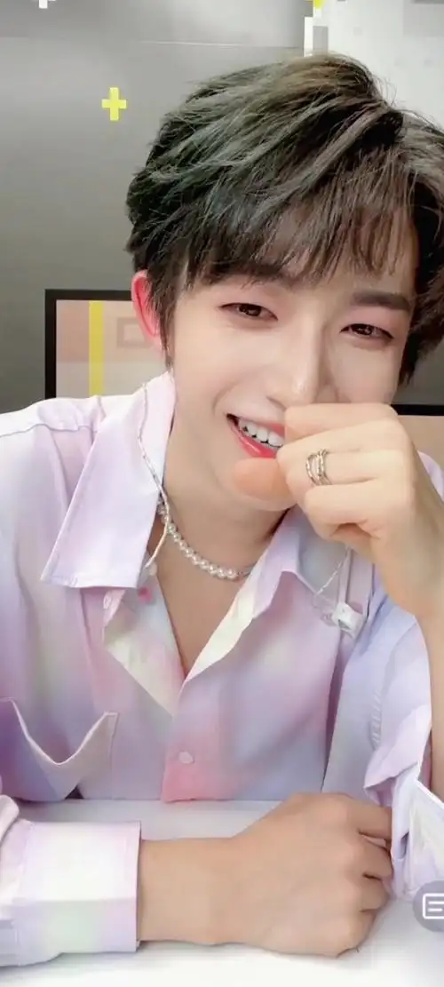 【刘宇】撒娇会红耳朵的猛男～_哔哩哔哩 (゜-゜)つロ 干杯~-bilibili