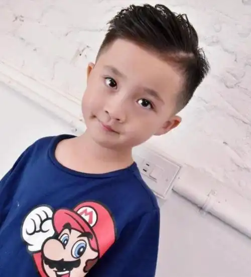 最帅气小男孩发型20多款流行又时尚有儿子的父母请收藏